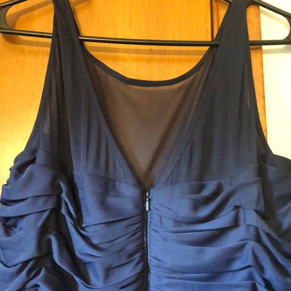 David’s Bridal bridesmaid gown - Picture 4 of 8